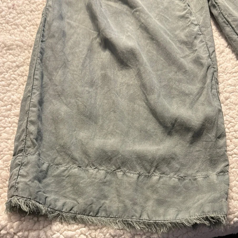 Cloth & Stone Green Jumpsuit with Utility Design - Picture 3 of 5